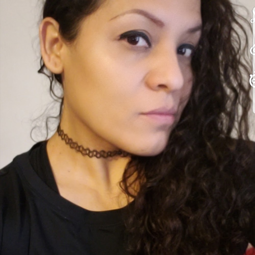 Meet your Posher, Susy la vendedora